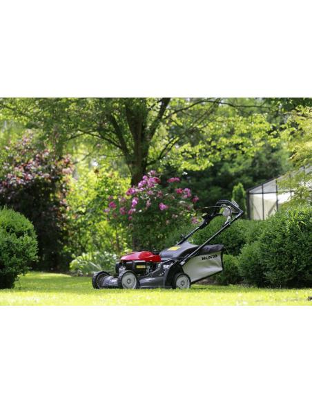 A032: - Lawnmower - 3